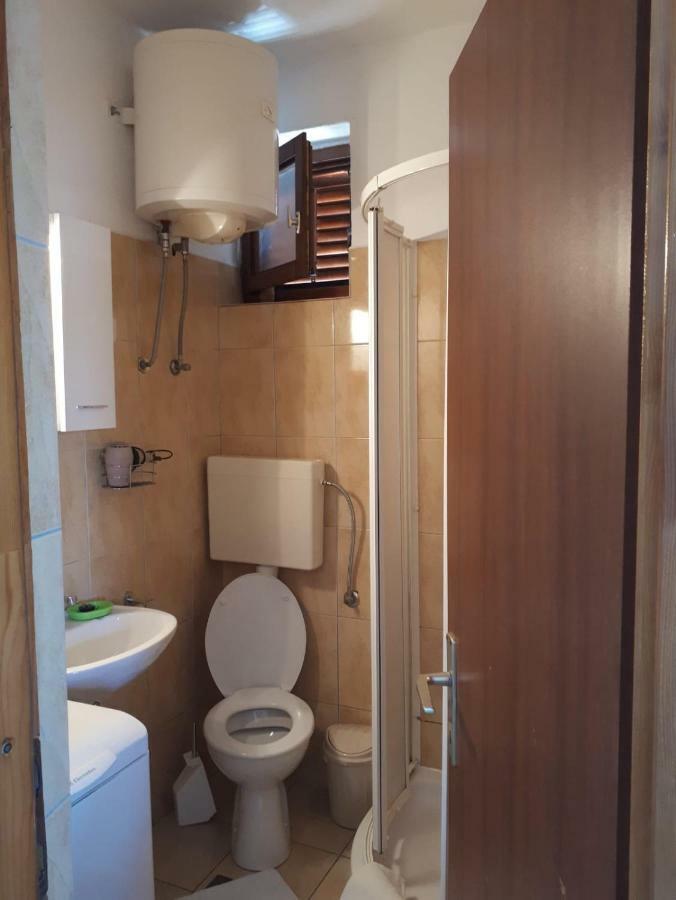 Apartamento Mala Basina -Maslina Vrbanj Exterior foto