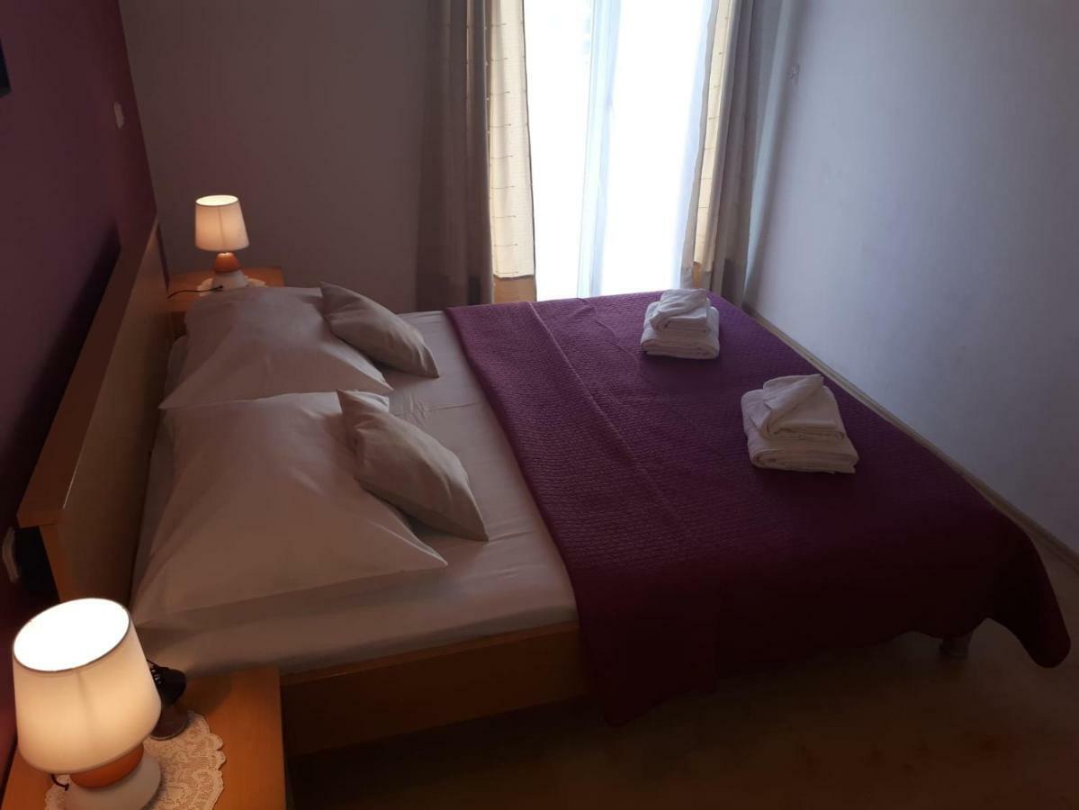 Apartamento Mala Basina -Maslina Vrbanj Exterior foto